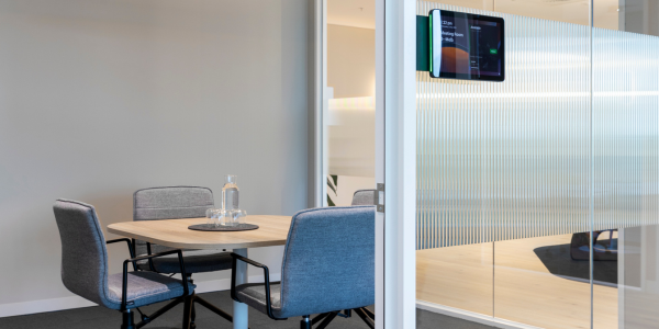 a hybrid workplace model