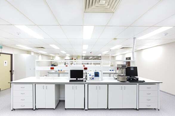 Amicus - DuPont-0004 copy