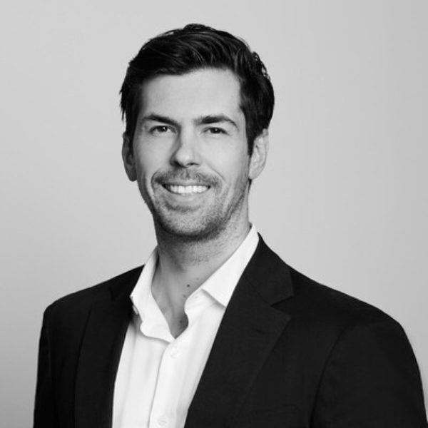 https://276458.fs1.hubspotusercontent-ap1.net/hubfs/276458/James%20Cutler%20B&W.png